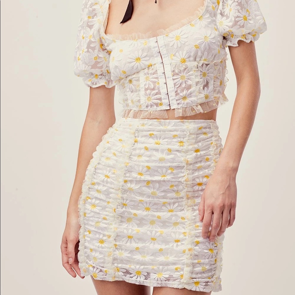 For Love And Lemons Brulee Daisy To & Skirt Size XS NWOT - Picture 4 of 7